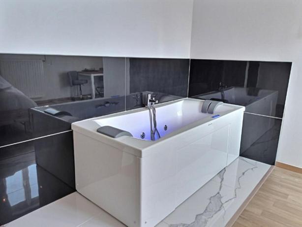 Les Suites Fénelon Le Cateau-Cambresis Extérieur photo