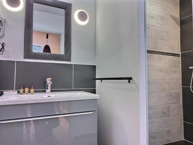 Les Suites Fénelon Le Cateau-Cambresis Extérieur photo